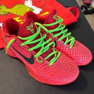 Reverse Grinch Kobe’s